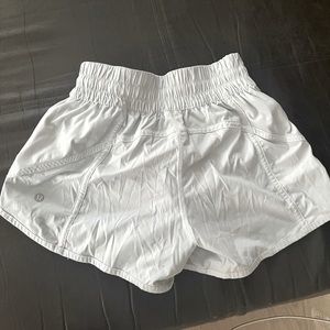 white lululemon shorts size 4 with 4 inch inseam